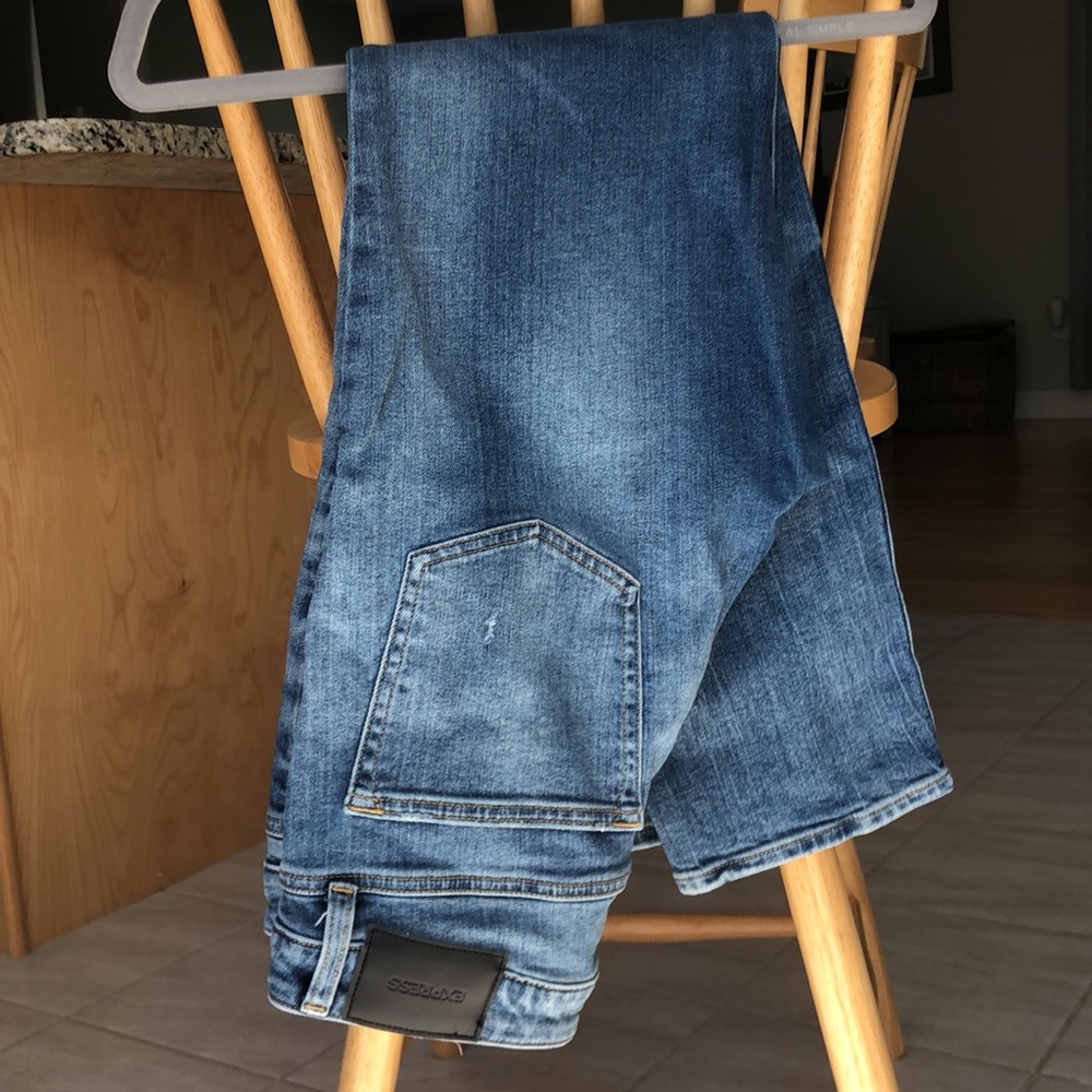 Men’s Express Jeans. Slim Straight.32x30.